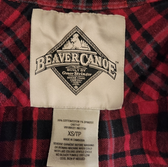 Beaver Canoe Plaid Flanel top - Picture 5 of 7